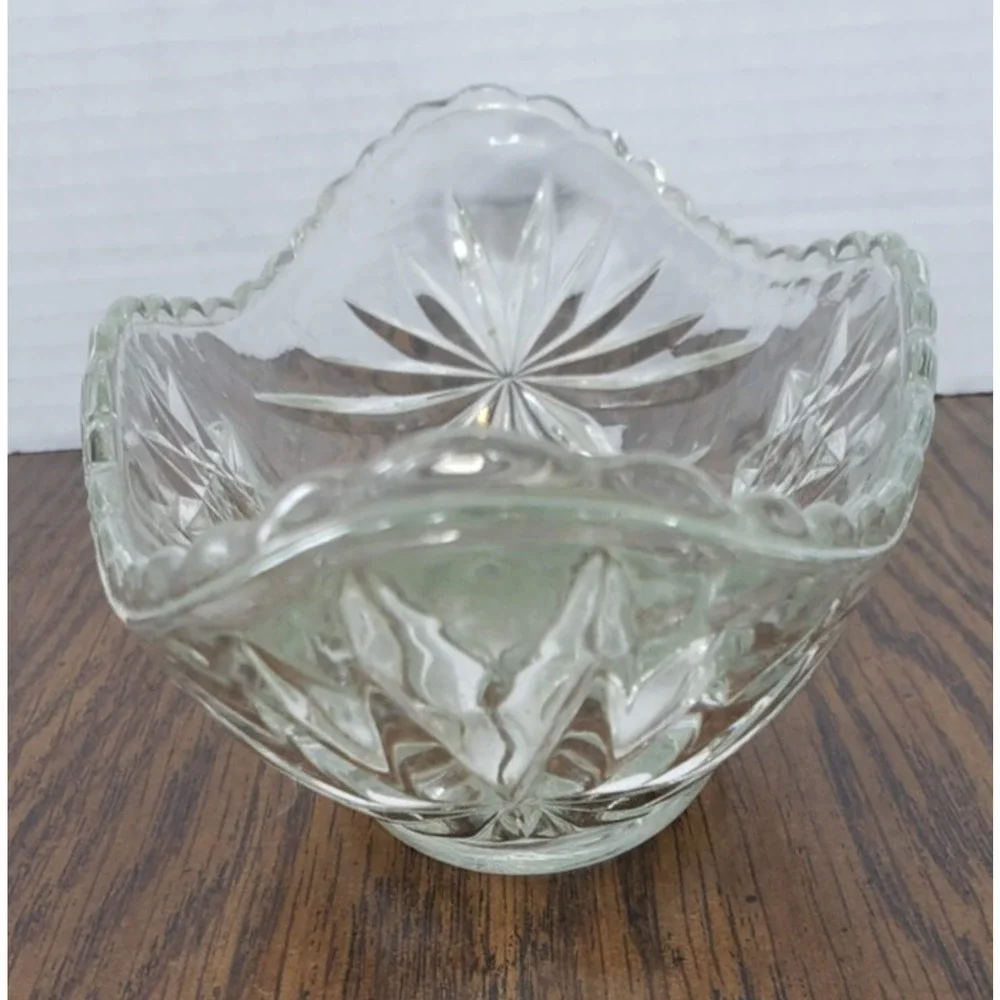 Vintage Anchor Hocking Small Relish Boat Prescut Star Pattern Clear